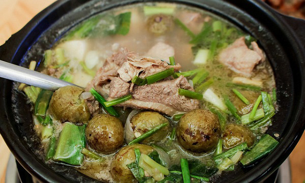 vịt om sấu