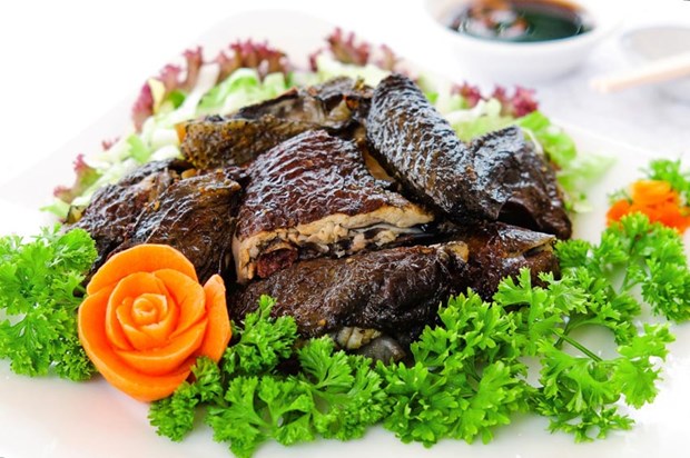 Món ngon trên bàn tiệc