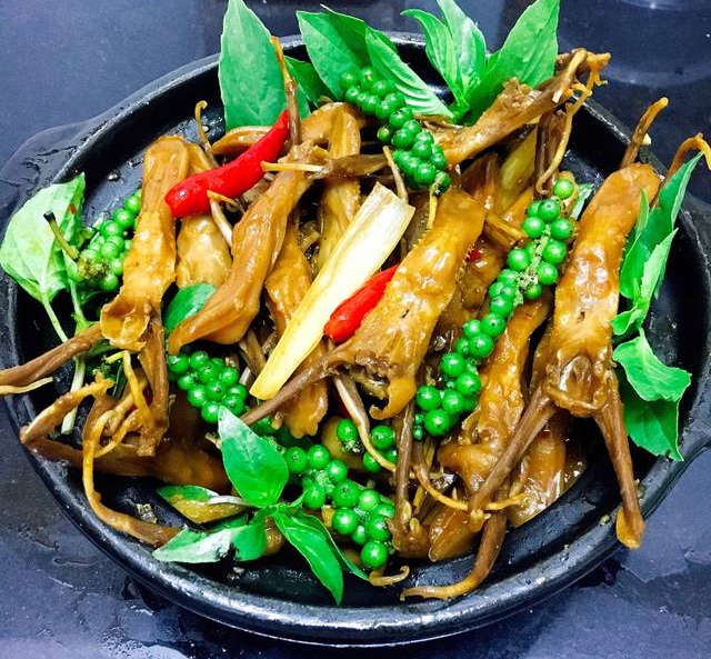 lưỡi vịt phá lấu lưỡi vịt phá lấu