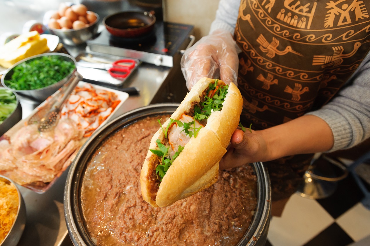 Thưởng thức pate gan ngỗng